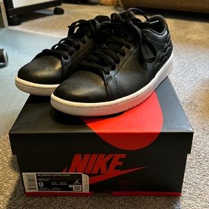 Air Jordan 1 Centre Court size 9